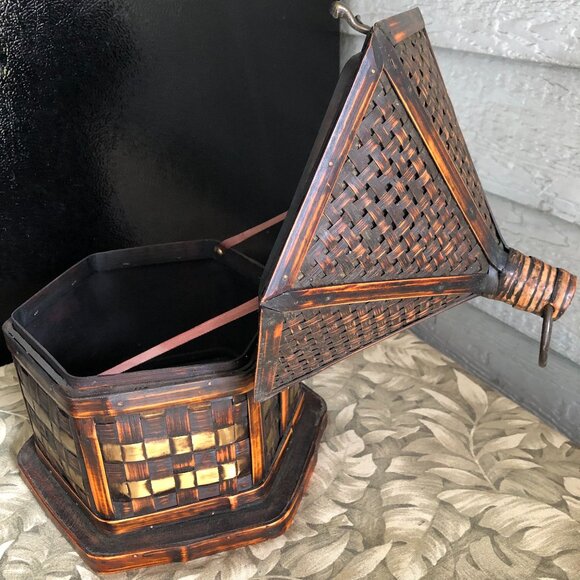 Vintage Hawaiian Handmade Rattan~Bamboo Box - Picture 5 of 11